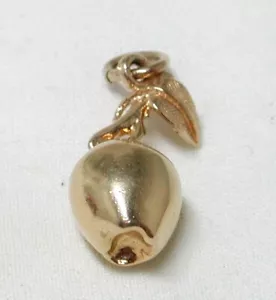 14ct Gold Lovely Apple Shaped Charm or Pendant 22884 - Picture 1 of 3