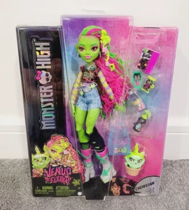 MONSTER HIGH VENUS McFlytrap Doll CHEWLIAN Green Brand New - Picture 1 of 2