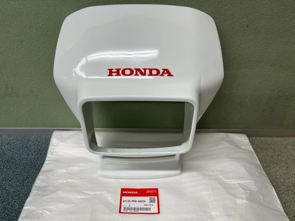 HONDA OEM FRONT VISOR WHITE 09-17 XR650L 09-17 XR 650L 87125-MY6-A90ZA New - Image 1 of 2