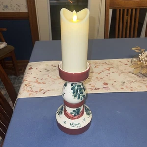 Gail Pittman Weihnachten 2001 signierter 9" Stumpenkerzenhalter, ohne Kerze - Bild 1 von 9