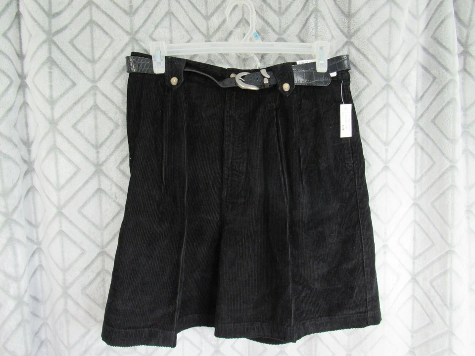 Nuevo Carolina Azul Pana Pantalones Cortos Talla 18 Negro Plisado Bolsillos Cremallera Cinturón Foto 1 de 4