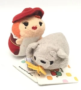 Disney Tsum Tsum Piratas del Caribe Pelirroja y Perro con Llaves Mini Peluche - Imagen 1 de 1