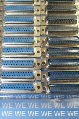 10Stück 25-polig Lötkelch Sub-D-Buchse / Stecker / Gehäuse / SUBD Kupplung