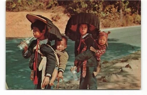 Postcard Children in Lama-Chow N.T. - HONG KONG VTG CC6. - Picture 1 of 4