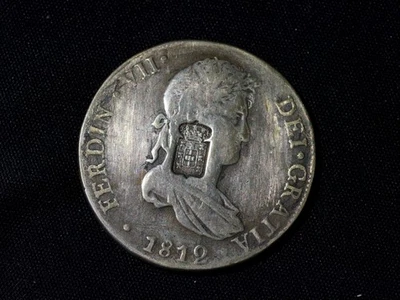 PORTUGAL 870 Reis 1834 contraestampado en Perú 8 Reales 1812 Foto 1 de 2