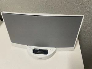 Bose SoundDock Digital Music System – White – No Power Adapter – USA Used - Picture 1 of 4