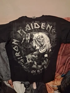 IRON MAIDEN T SHIRT SIZE MEDIUM NEW WITHOUT TAGS - Picture 1 of 2