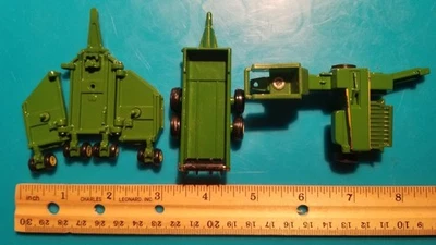 For Parts Or Repair Lot John Deere Mower Manure Spreader Baler 1:64 ERTL Diecast - Image 1 of 4