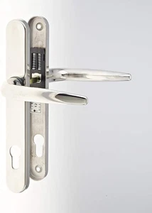Yale Essentials Door Handle Chrome Long Backplate Stylish & Durable Handle New - Picture 1 of 3