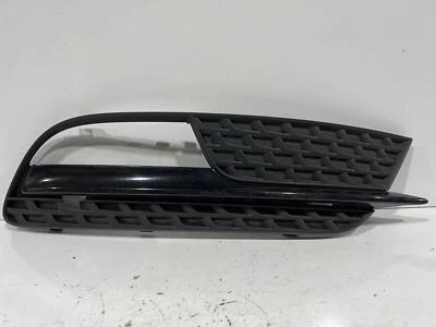 Передняя нижняя правосторонняя решетка 8T0807682H 2013-2016 Audi A5 (JP) - Изображение 1 из 4