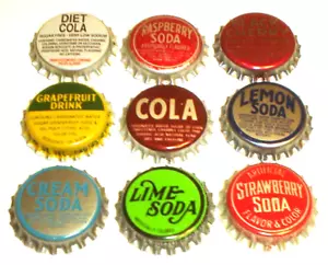 Lote De Colección De 9 Tapas De Botella De Soda NOS Crema, Lima, Cereza Negra, Cola, Limón Etc - Imagen 1 de 3