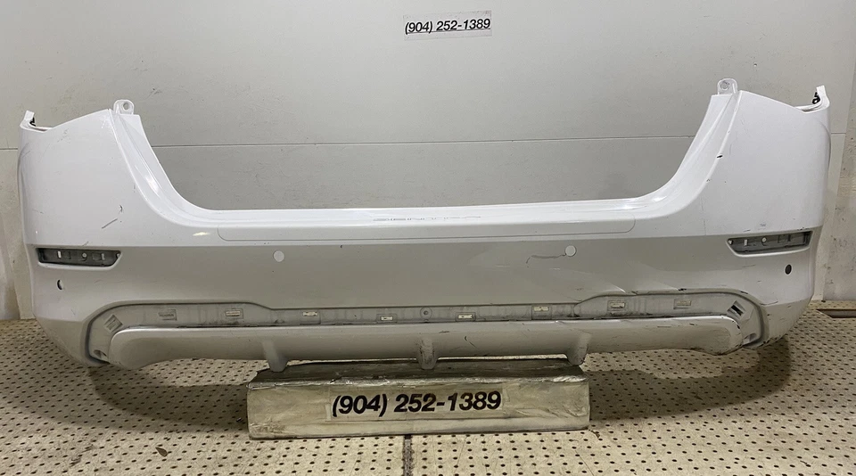 Cubierta de parachoques trasero Nissan Sentra S/SV 2020 2021 OEM blanco 85022 6LB0H Foto 1 de 4