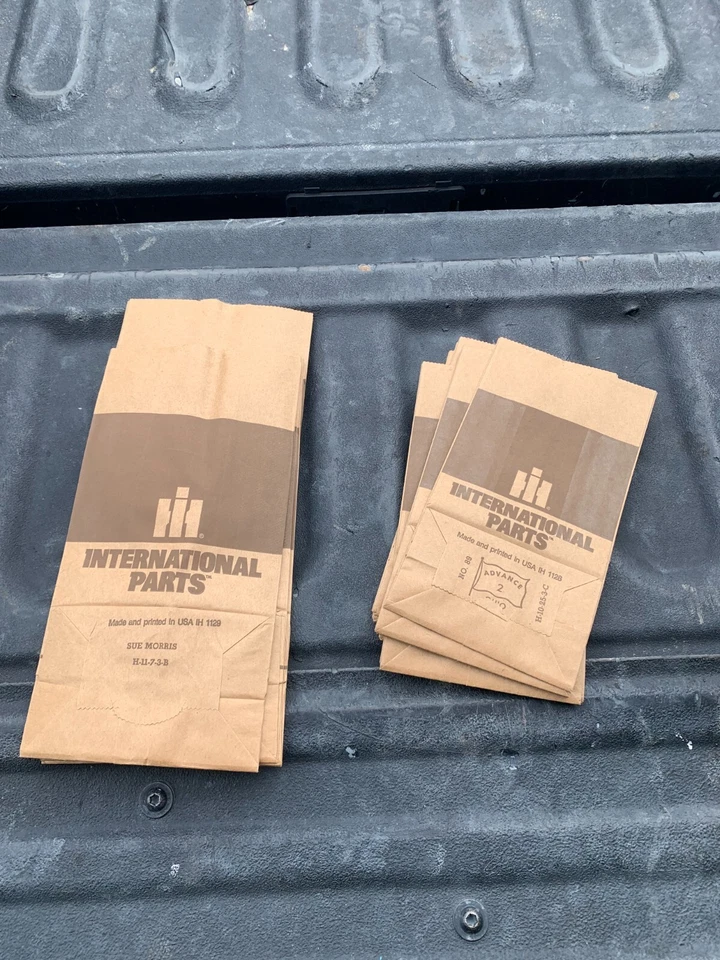 International Harvester Vintage Collectors Parts Bags    20 bags - Image 1 of 1