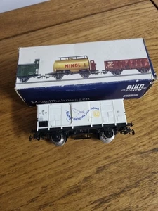 Piko H0 - 2Axle Boxed Wagon DR - Margonwasser - Picture 1 of 3