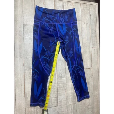 Zyia Active Blue Floral Leaf Print Capri Leggings Athletic Workout Size 4 - Image 1 of 4