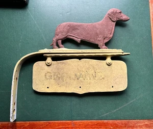 De colección Hierro Fundido Dachshund Perro Soporte para Puerta/Soporte para Letrero Colgante 14” x 14 - Imagen 1 de 8