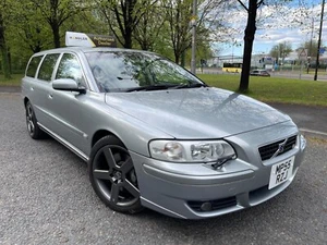 Volvo V70 V70R 2.5 T 4WD 300BHP AUTO ESTATE RARE SUNROOF - Picture 1 of 24