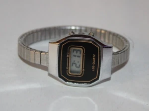 Vintage 1980-90's Hong Kong LCD Quartz Women's Watch – Excellent Condition - Picture 1 of 3