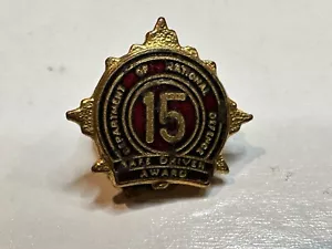 Old Vintage Canada Department of National Defense 15 year Safe Driving Award Pin - Picture 1 of 3