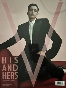 V Magazine (Summer 2024) ANNE HATHAWAY is Mother - His And Hers; Idea Of You - Imagen 1 de 1