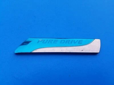 10 11 12 13 14 15 16 17 18 NISSAN JUKE PURE DRIVE EMBLEMA TRASERO INSIGNIA OEM (2017) Foto 1 de 3