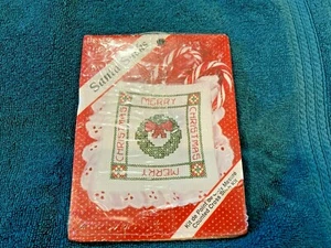CROSS STITCH KIT CHRISTMAS ORNAMENT SANTA SACK NEW SEALED Wreath - Picture 1 of 2