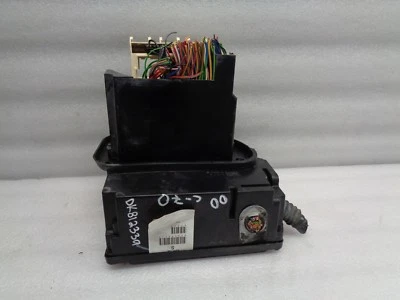 DK812339 1998-2004 VOLVO C70 EXTERIOR ENGINE FUSE BOX COMPARTMENT (3515123) OEM - Image 1 of 4