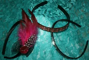 JUEGO DE TRES DIADEMAS NIÑAS MUJERES DAMAS PLUMAS ROSA INTENSO PEDRERÍA NUEVAS - Imagen 1 de 4