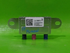 15-20 YUKON XL ANTENNA AMPLIFIER SPLITTER OEM 4030-55 - Picture 1 of 4
