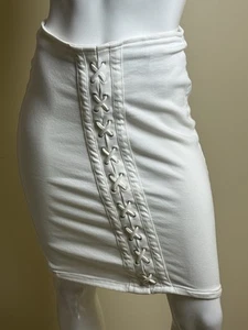 $89 Guess Los Angeles Women’s White Cecilia Denim Skirt Sz 6/28. . (B.153) - Picture 1 of 8
