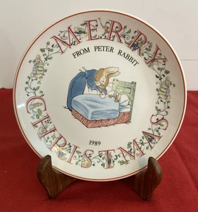 Vintage Wedgwood Plate Merry Christmas Peter Rabbit 1989 Beatrix Potter England - Picture 1 of 15
