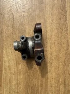 Honda Prelude 97-02 Engine F20a4 2.0L Head Camshaft Bracket OEM - Picture 1 of 4