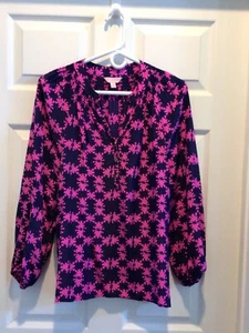 NUEVO SIN ETIQUETAS BLUSA DE SEDA CON ESTAMPADO DE RANA AZUL MARINO Y ROSA LILLY PULITZER - Imagen 1 de 4