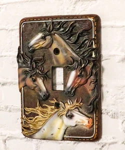 Set of 2 Western Rustic 4 Colorful Wild Horses Wall Single Toggle Switch Plates - Picture 1 of 10