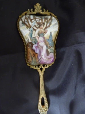 FACE A MAIN BRONZE ET PORCELAINE MOTIF EVOQUANT MUCHA - Photo 1/4