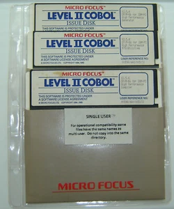Micro Focus Level II COBOL Single User Software 3x 5.25 Floppy Disks For IBM PC - Afbeelding 1 van 3
