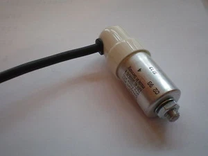 Motor run capacitor 1uf 400v 10% Metal good quality made in Germany    Z413 - Picture 1 of 1
