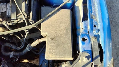 Caja de fusibles de motor Mazda 2004-2009 panel de distribución de energía fabricante original 2,3 l Bp4k66760h Foto 1 de 4