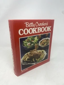 Betty Crocker's Cookbook Binder 9th Edition - Picture 1 of 10