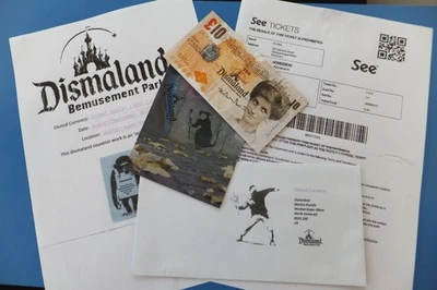 Sello Tenner & Dismaland firmado por Banksy + Postal original 2015 de WSM Lils102 Foto 1 de 4
