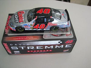 Coche diecast firmado autografiado por David Stremme 1:24 - Imagen 1 de 4