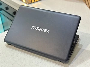 TOSHIBA Satellite C660 Intel®Core™i3*320GB*4GB*Wi-Fi*WINDOWS 10Pro*15.6”LED#3804 - Picture 1 of 10