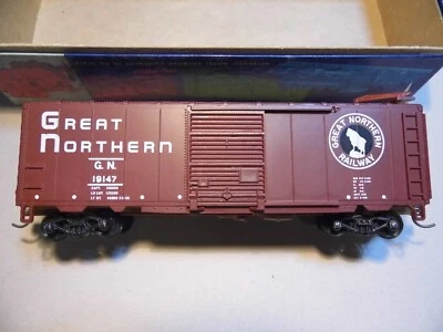 HO - Athearn - 40’ Slide Door Boxcar, Great Northern  19147    LN w/kadee - Image 1 of 2