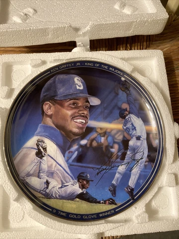 9 TIME GOLD GLOVE WINNER Plate Ken Griffey Jr: King of the Majors #6 Seattle HOF Cover