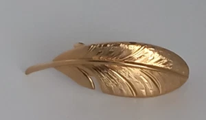 Christian Dior vintage 1960s Germany Golden Feather or Leaf Brooch Signed - Picture 1 of 8