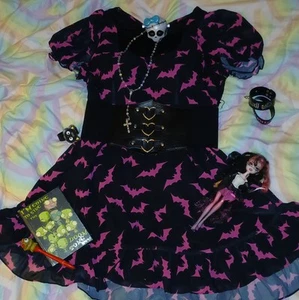 Hottopic- Waist Sinccher- Elastic-Corset-Pleather - Silver Hearts- Snap Up-Black - Picture 1 of 5