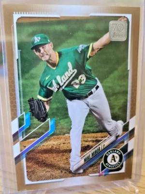 Mike Minor 2021 Topps Series 1 Gold /2021 Oakland A's - Image 1 of 2
