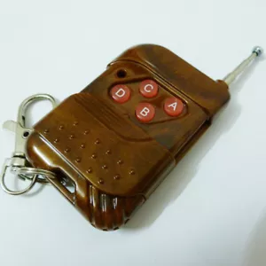 4 pulsanti codice di correzione SC2262 PT2262 telecomando 433,92 MHZ - Foto 1 di 3