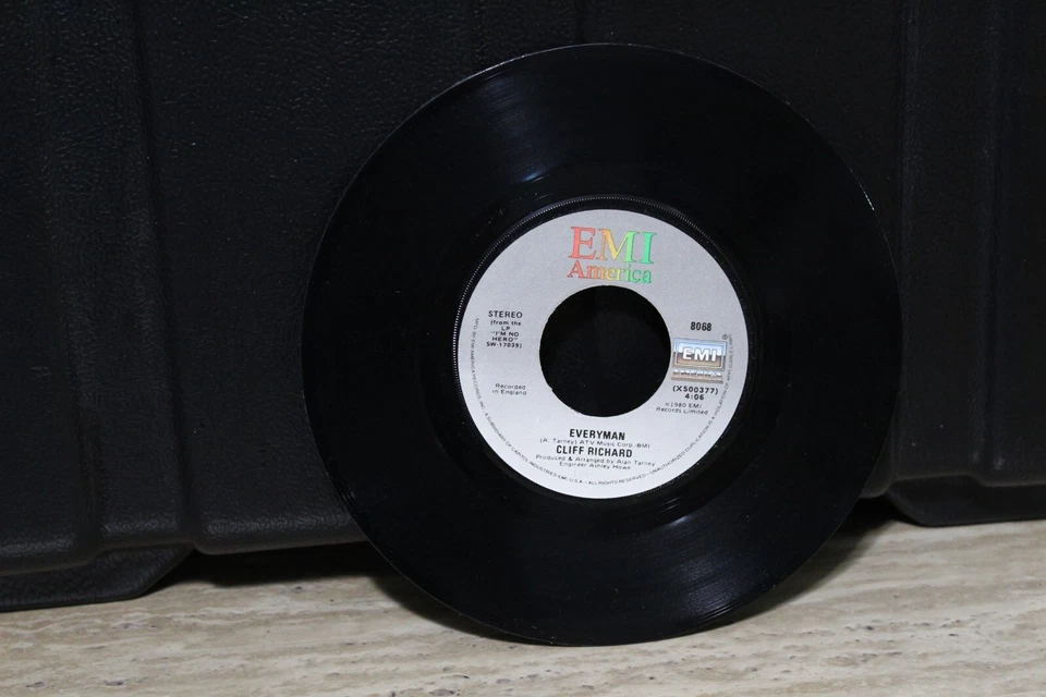 CLIFF RICHARD 45 RPM RECORD...LORI 3-4 - Image 1 of 1