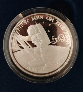 1989 The $50.00 First Men on the Moon Silver Proof Coin COA - Picture 1 of 2